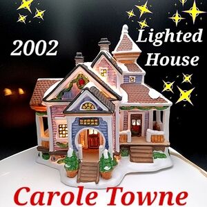 VINTAGE CAROLE TOWNE LIGHTED HOUSE 2002